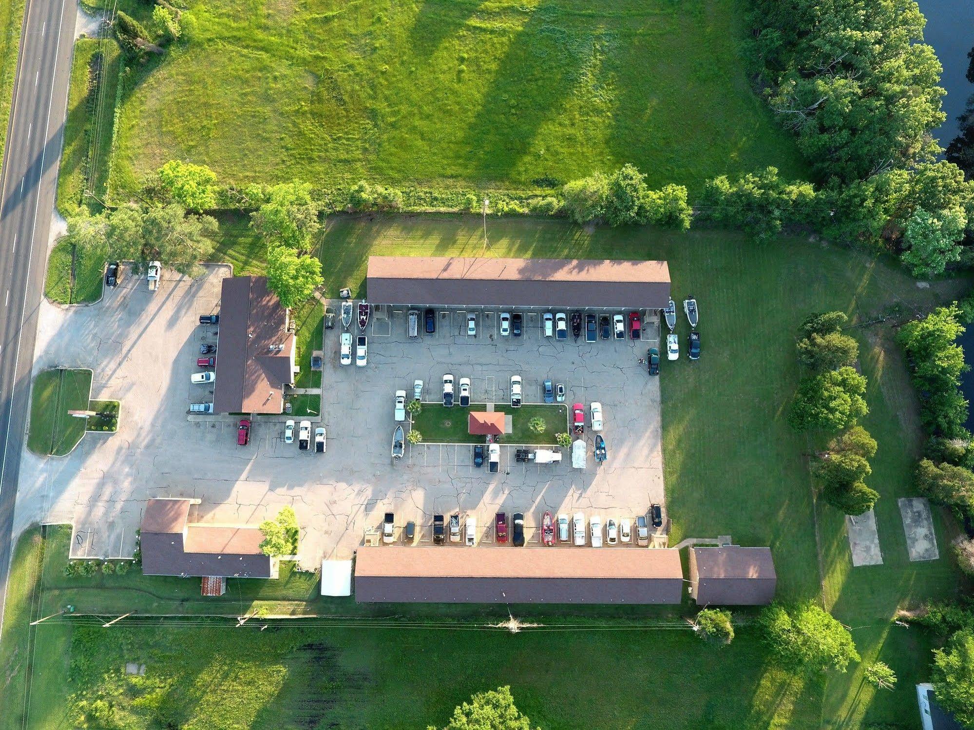 Countryside Inn Malakoff Esterno foto